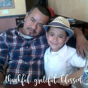 Meet your Posher, Morales lam